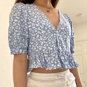 Floral puff sleeve top